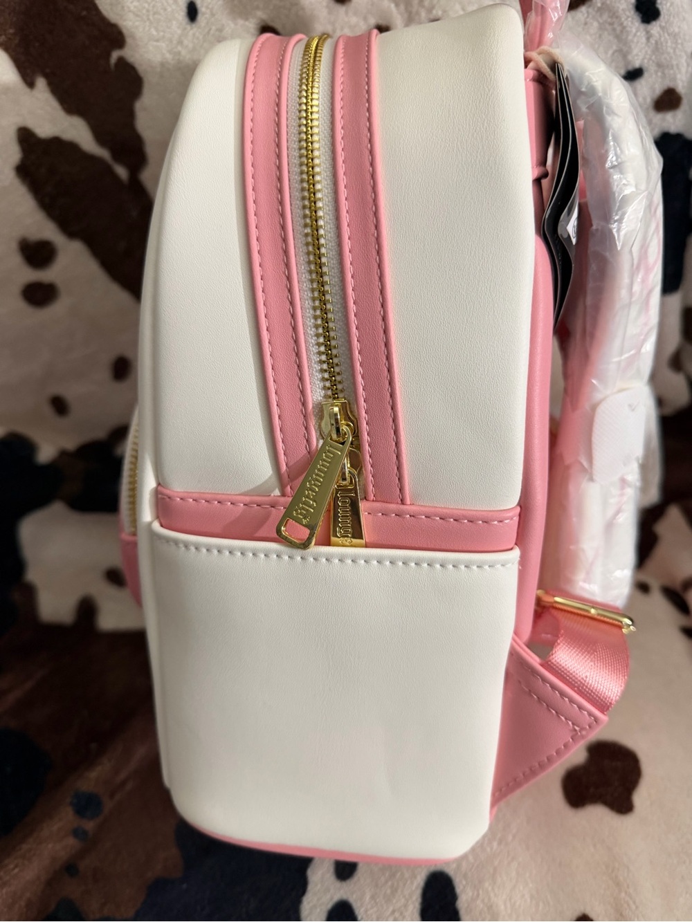 Disney x Loungefly White & Pink Yarn Ball Mini Backpack - Picture 5 of 7